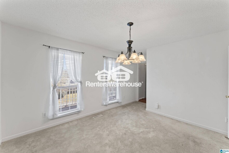 Building Photo - 3042 Wood Cir