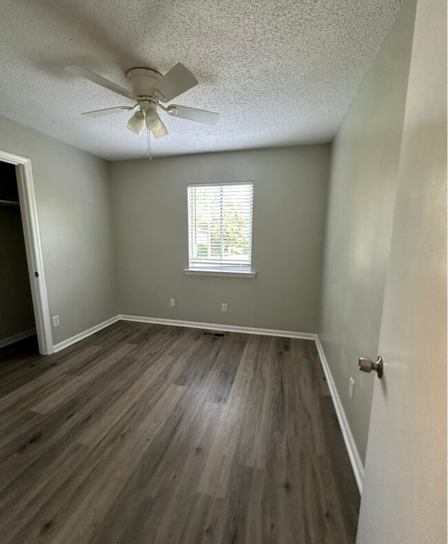 Building Photo - 5113 Ortega Cir NW