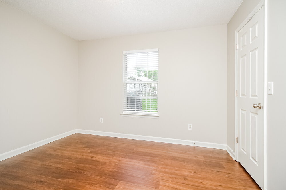 Building Photo - 102 Riverwood Dr