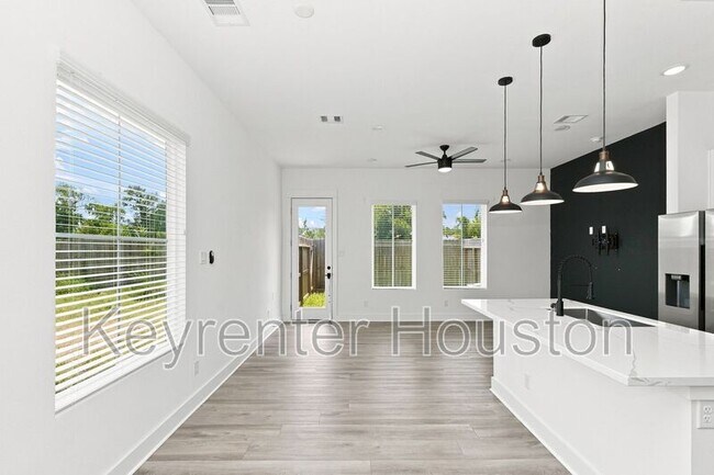 Building Photo - 2908 Stevens St