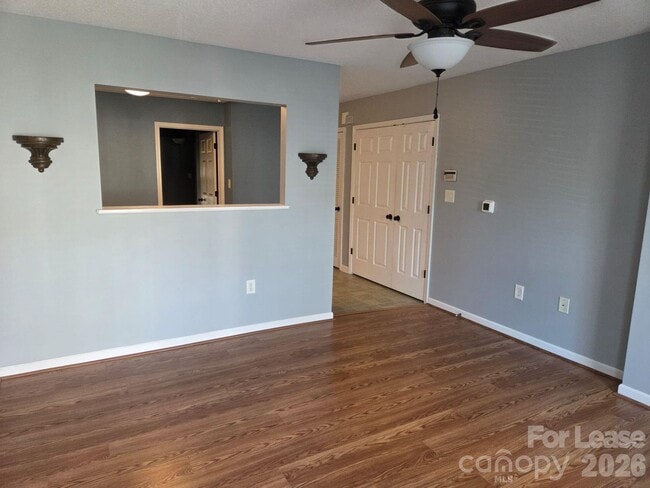 Building Photo - 118 Steam Engine Dr