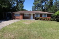 Building Photo - 2071 Fernwood Cir