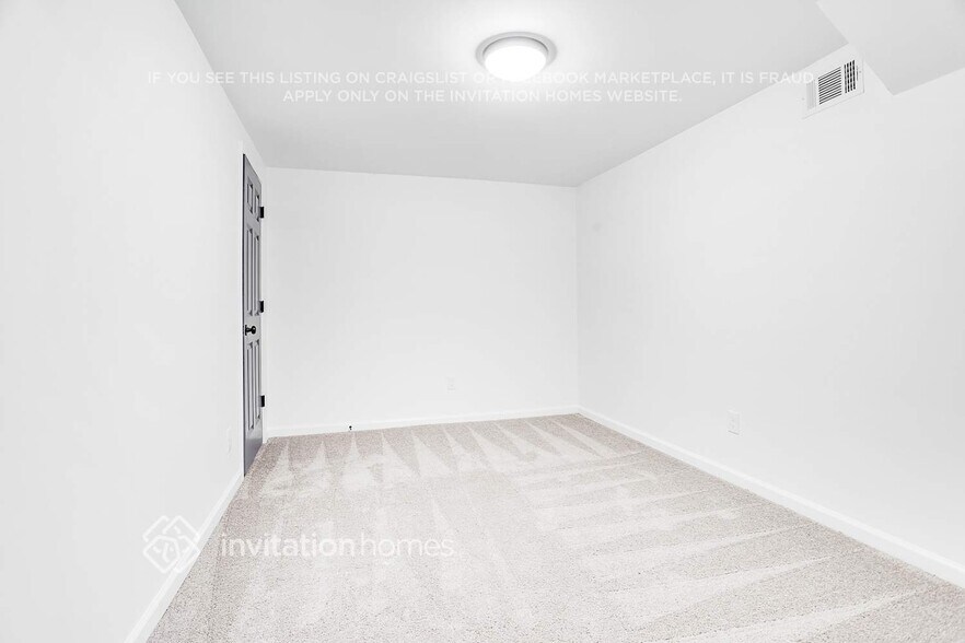 Building Photo - 1748 Pamela Cir SW