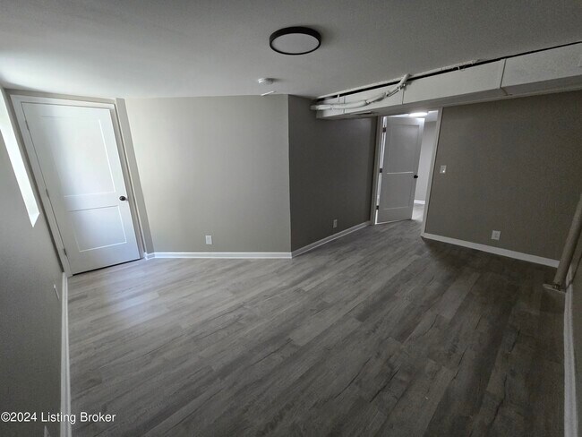 Building Photo - 11754 Tazwell Dr