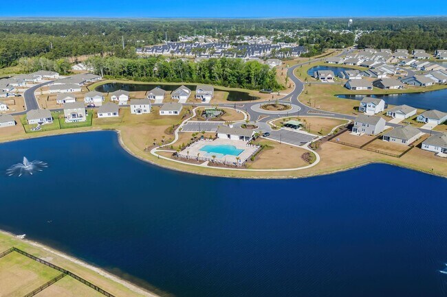 Building Photo - 3144 Fair Rdg Wy