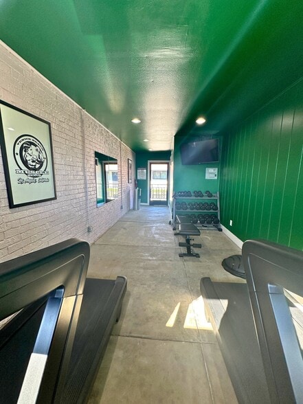 Building Photo - 5221 Bonita Ave