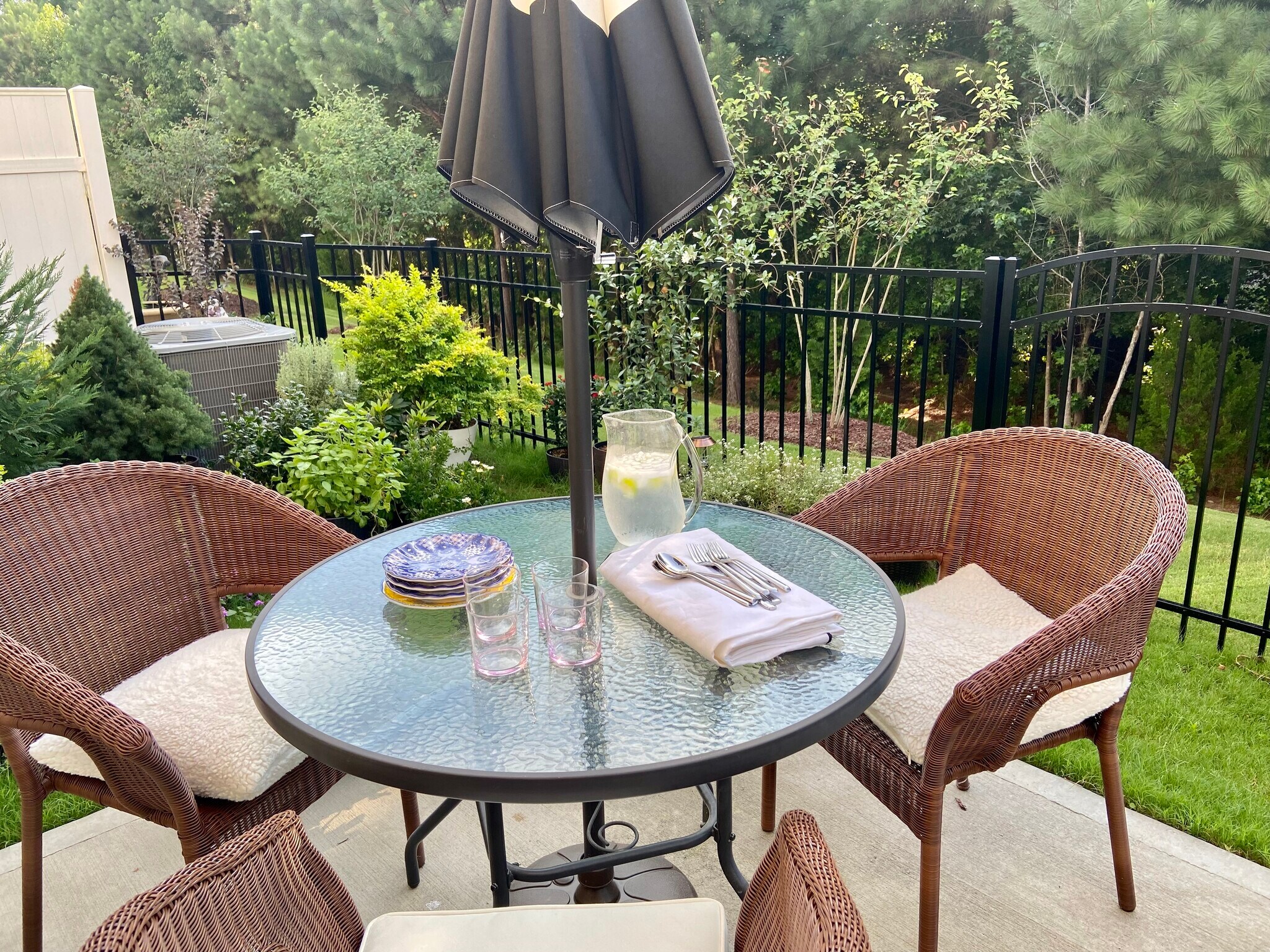 Building Photo - 615 Metro Sta