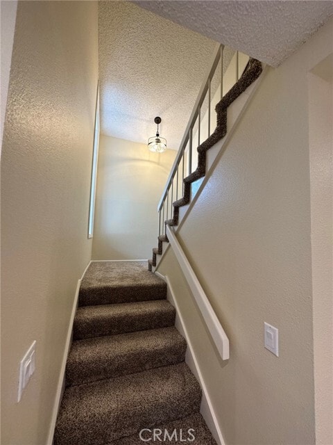 Building Photo - 1155 Currier Ave