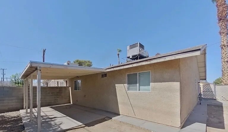 Building Photo - 108 Edelweiss St
