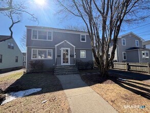 Building Photo - 95 Balsam Ave