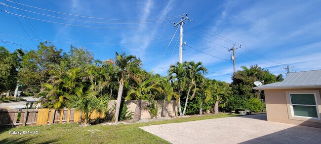 Building Photo - 5200 West Blvd