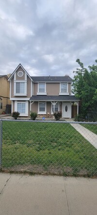 Building Photo - 8317 Pioneer Dr