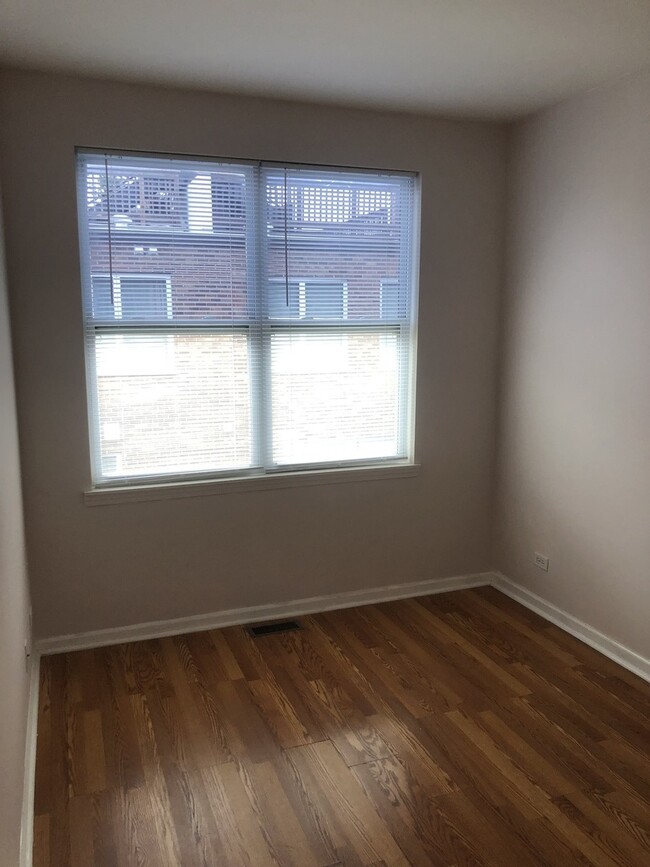 Building Photo - 3710 S Sangamon St