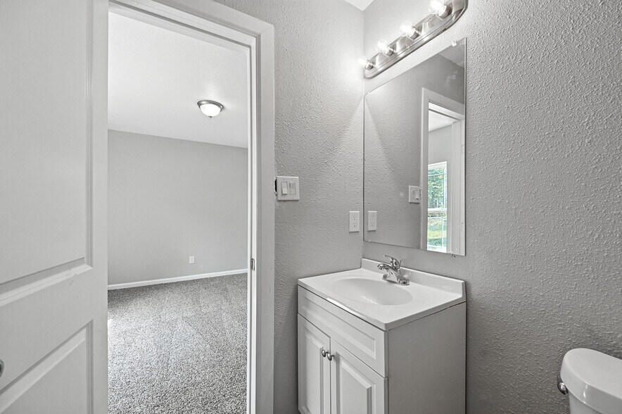 Building Photo - 2837 Avenue A