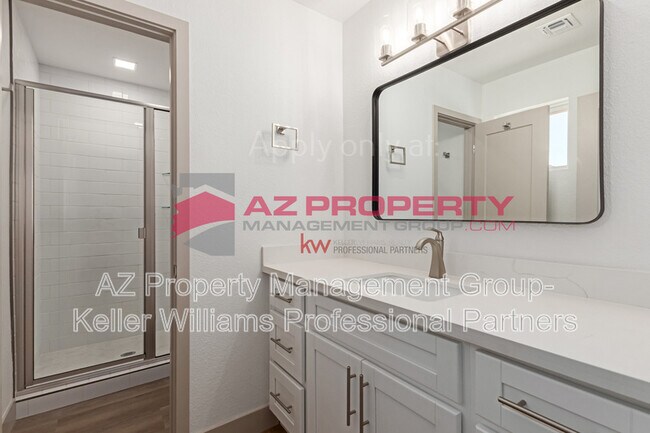 Building Photo - 7660 W Palmaire Ave