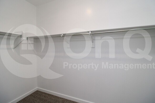 Building Photo - 24195 W Verlea Dr