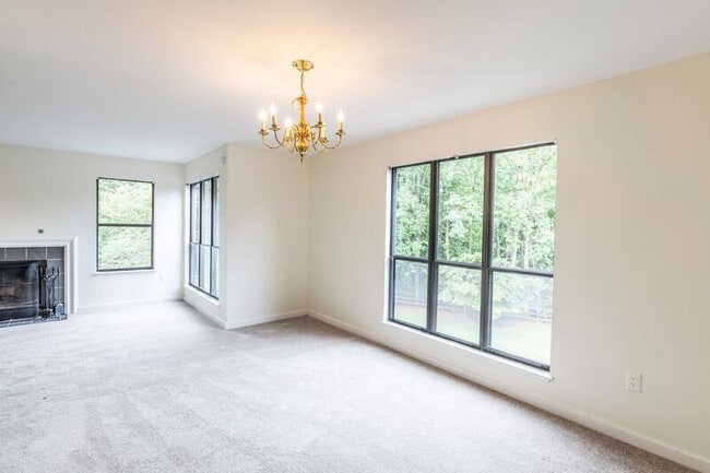 Building Photo - 358 S Pantops Dr