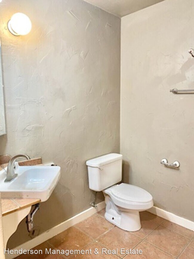 Building Photo - 2 br, 1 bath House - 818 Tracey Pkwy