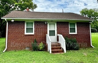 Building Photo - 14089 Alvin's Dr