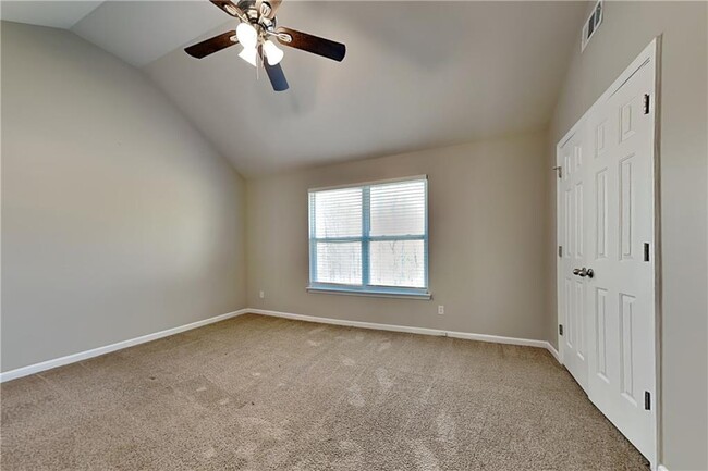 Building Photo - 4341 Ash Tree St SW