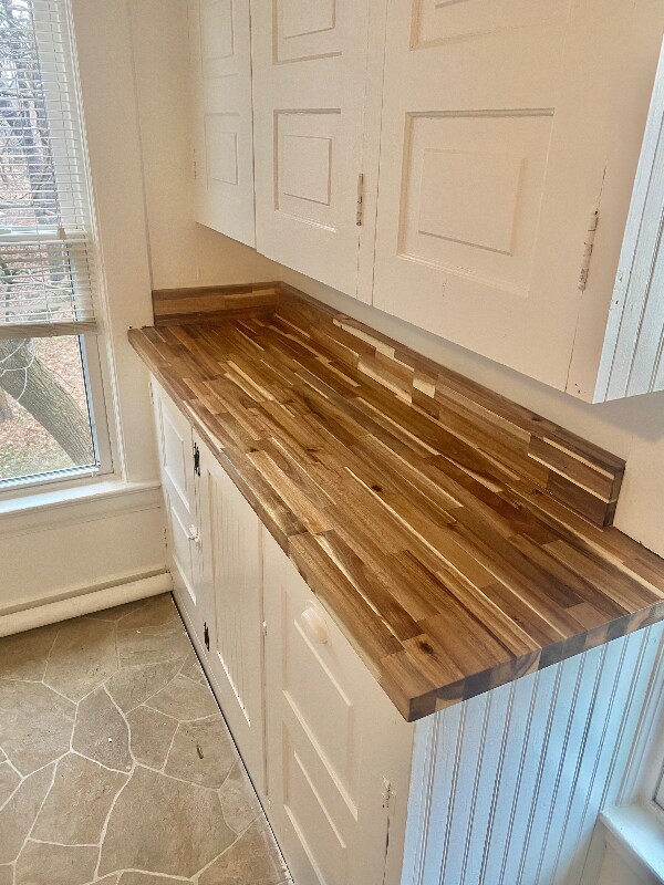 Building Photo - 947 Logan St SE