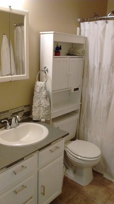 Building Photo - 2771 S Lake St