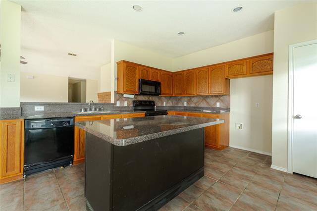 Building Photo - 9817 Fillmore Dr