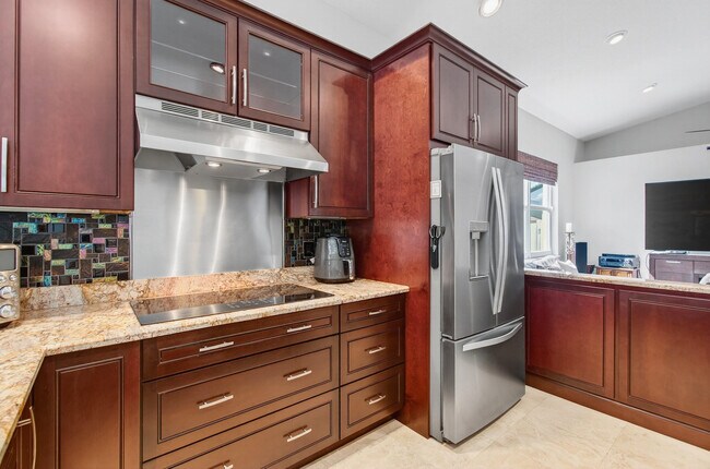 Building Photo - 7076 Middlebury Dr