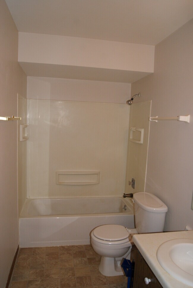 Building Photo - 503 N Moreland Blvd