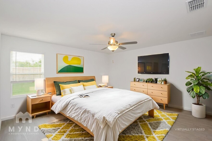 Building Photo - 2724 Mistwood Dr