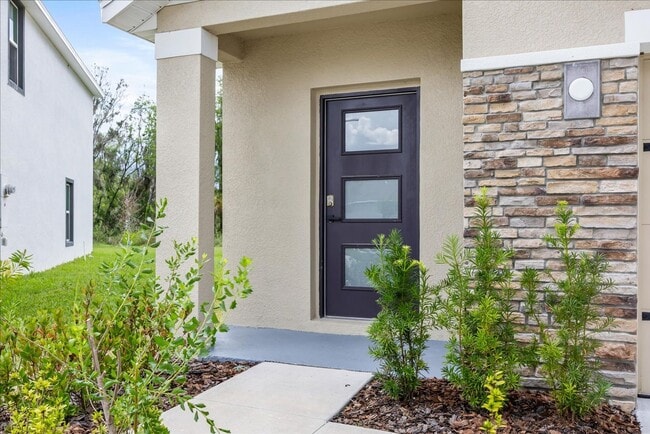 Building Photo - Smart Home - Solar Panels included at no e...