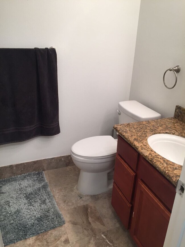 Building Photo - 11744 SW Boones Bend Dr