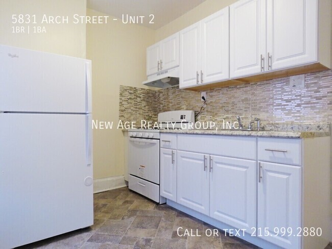 Building Photo - Charming New 1 Bedroom Apartment Rehab in ...