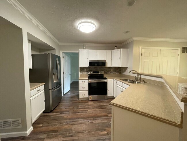 Building Photo - COMING SOON! Lovely Single Family Home! At...