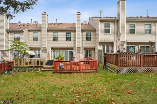 Building Photo - 10 De Palma Ct