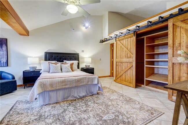 Building Photo - 2654 Whalen Rd