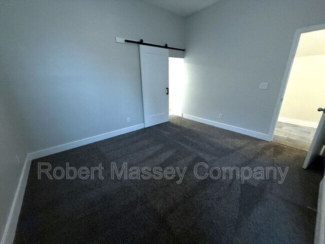 Building Photo - 1435 Mellwood Ave