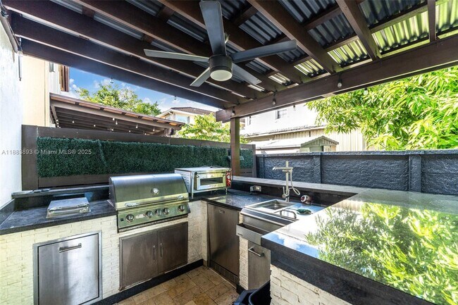 Building Photo - 11229 NW 44th Terrace