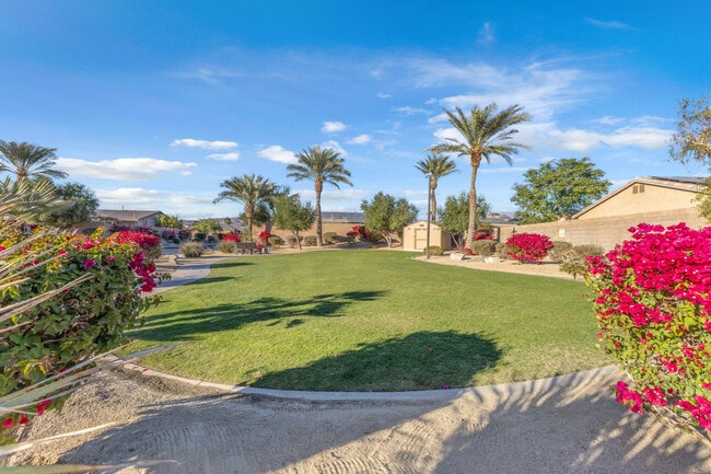 Building Photo - 83107 Greenbrier Dr