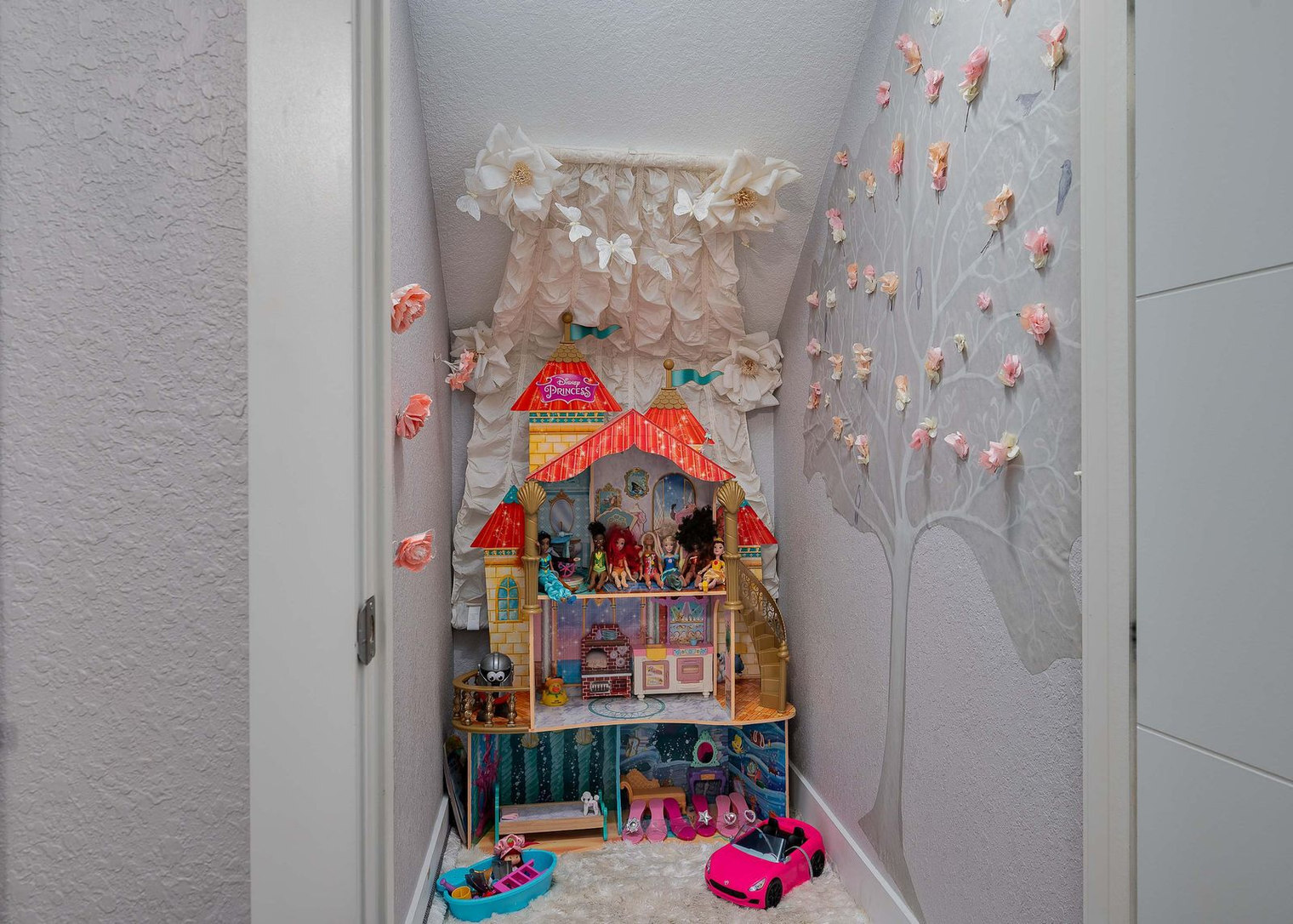 Building Photo - 748 Desert Mountain Ct