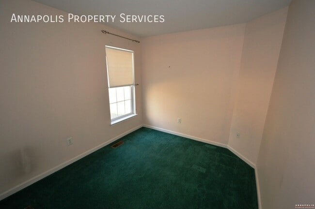Building Photo - 7 Woodbent Dr