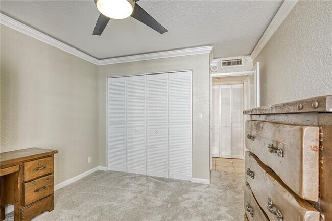 Building Photo - 111 Briny Ave