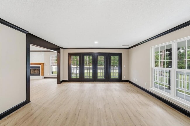 Building Photo - 14728 Henson Rd