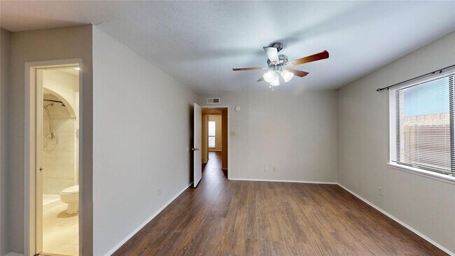 Building Photo - 4416 Augusta St