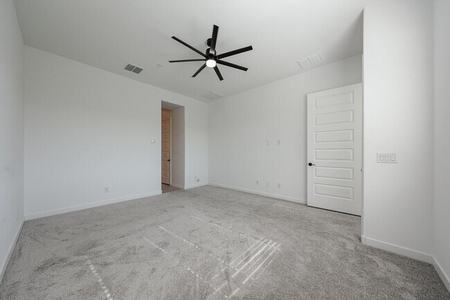 Building Photo - 31674 N 123rd Ave
