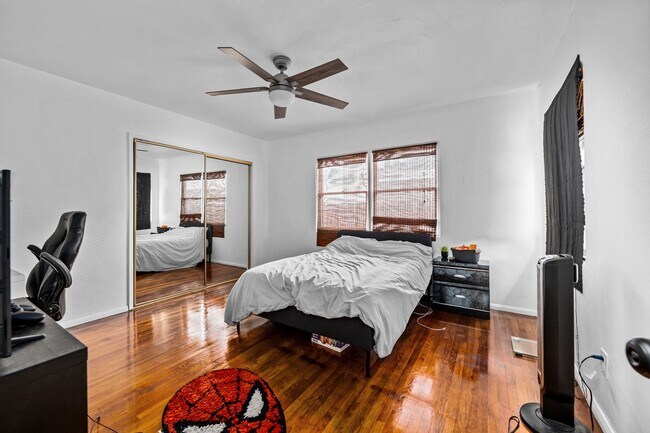 Building Photo - 4927 63rd St