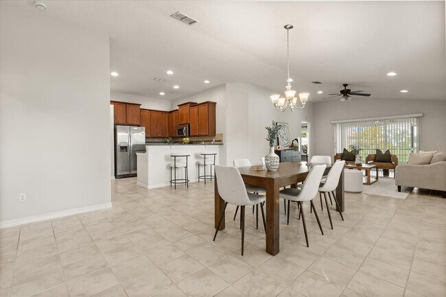 Building Photo - 12223 Pescara Ln