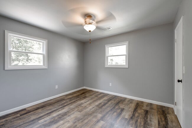 Building Photo - 2611 Andrews St