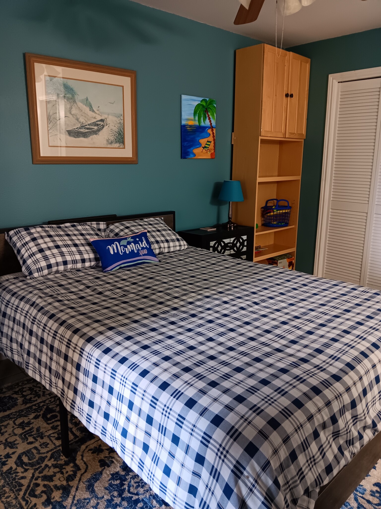 Bedroom 2 with queen bed, twin blow up in closet - 15421 Seamount Cay Ct