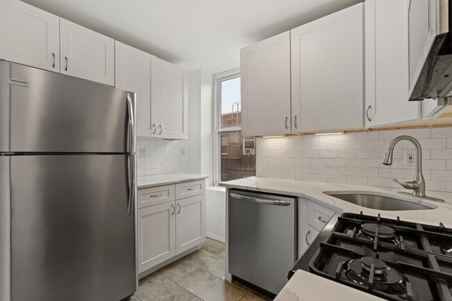 Building Photo - 50 Glenwood Ave